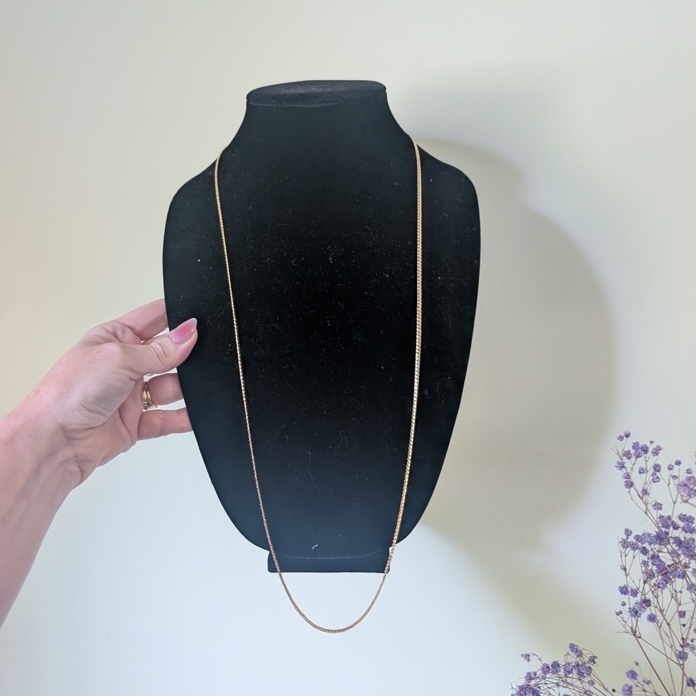 Elegant Gold Chain Necklace